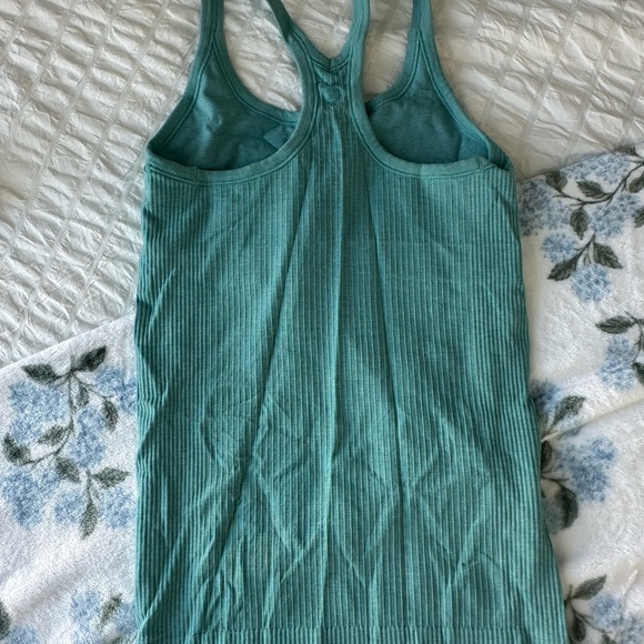 Lululemon tank top - Picture 4 of 6